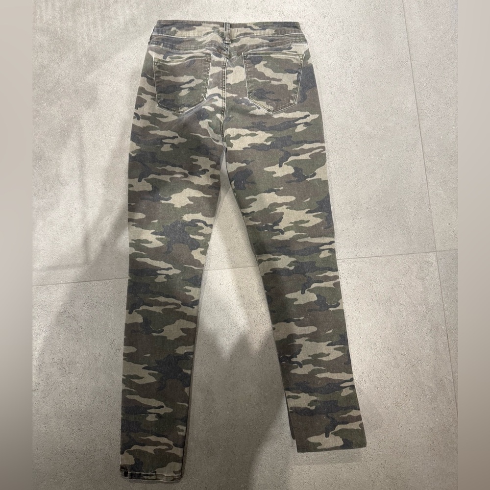 Kenneth Cole Camouflage Pants - Picture 2 of 4
